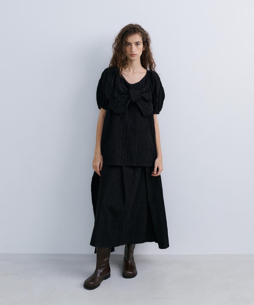 Epinggeulleo Origami Ribbon Patched Blouse - Black