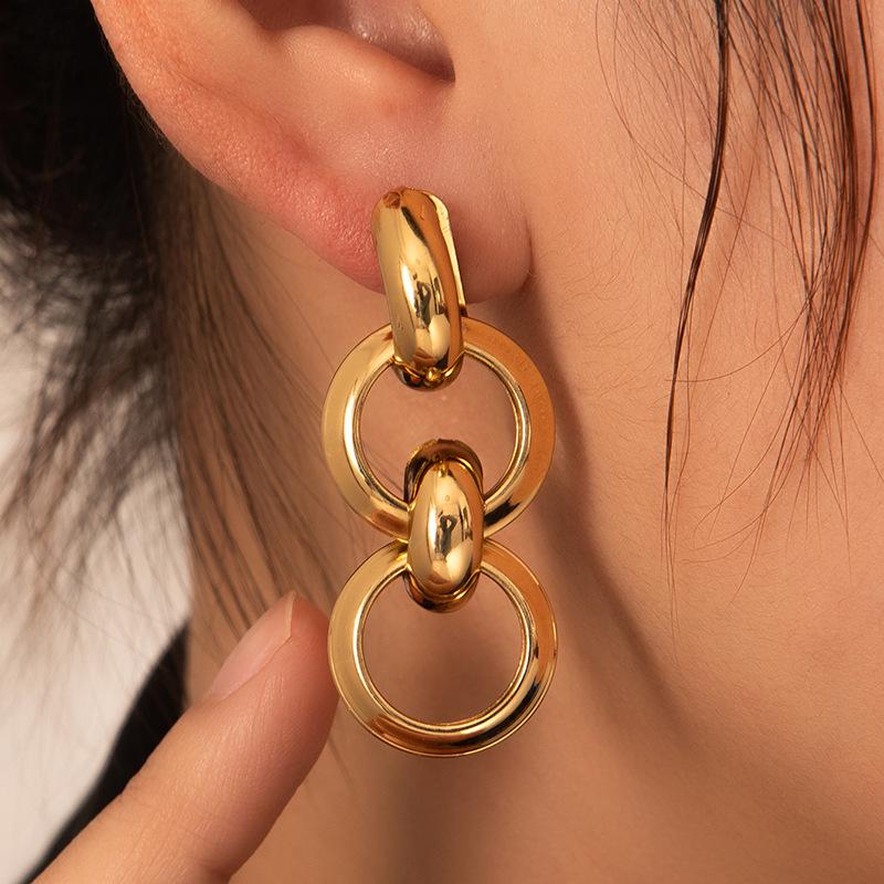 Elegant Light Luxury High-End Exaggerated Dangle Earrings with Versatile Design and Distinctive Style
