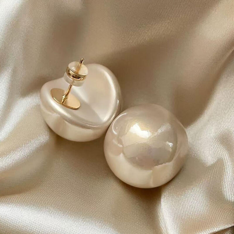 Vintage Red Half Round Imitation Pearl Earrings for Women Girls Autumn Winter Style Elegant Stud Earrings Wedding Jewelry Gifts
