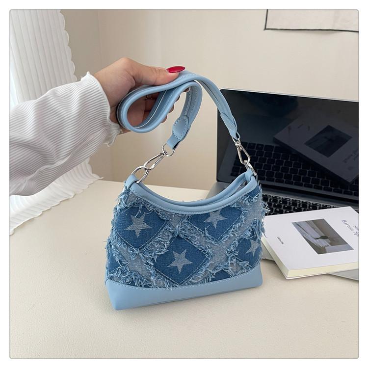 Модная наплечная сумка-подмышка женская 2025 джинсовая пентаграмма новая универсальная сумка-мессенджер нишевый дизайн сумочка светло-синий 2698₽