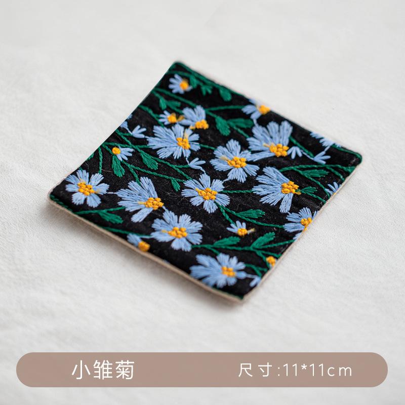 Wind embroidery coaster Fabric Christmas placemat Cross-border absorbent tea saucer Creative coffee coaster Bowl mat Insulation mat