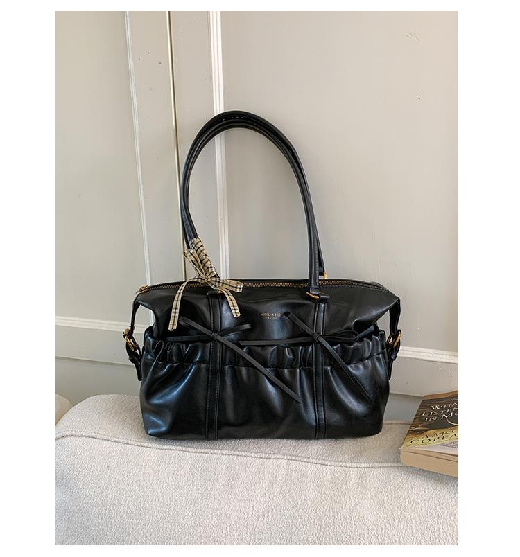 

Fashion pleated commuter bag for women 2025 new high-end retro handbag shoulder crossbody bag чорний