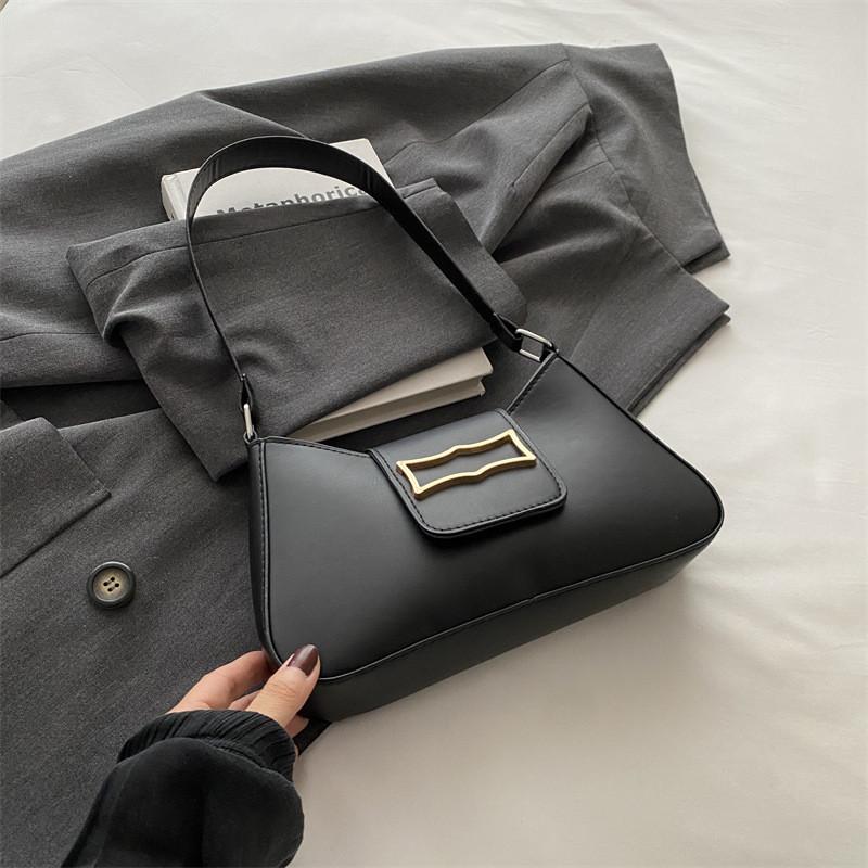 Trendy Fashion 2024 Summer New Minimalist Unique Armpit Handheld Shoulder Crescent Bag Casual Stylish Small Square Bag