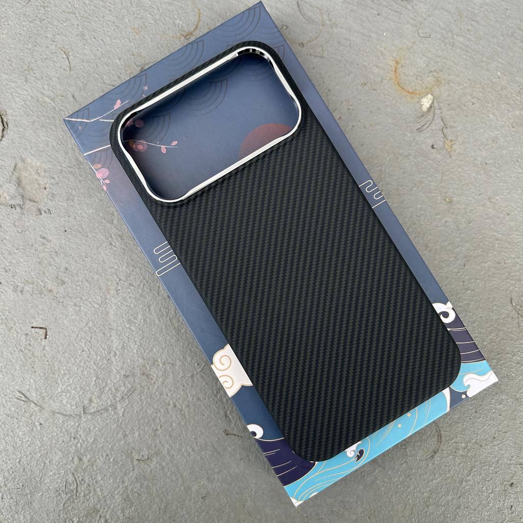 Kevlar Carbon Fiber Magnetic Case for iPhone 17 Pro Max / 17 Pro / 17 Air TPU Soft Frame Aramid Fiber Cover Magsafe Case