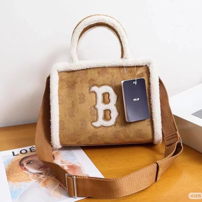 

Korean ML Lambswool Suede Square Tote, Plush Retro Handbag & Crossbody Women s Bag 25x11x19 cm