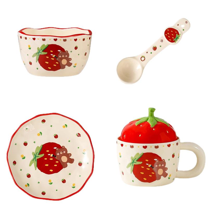 Roztomilá jahodová sada nádobí Hrnky Domácí nádobí Talíře Roztomilé keramické Vysoce hodnotné stolní nádobí Dárek k narozeninám pro přítelkyni