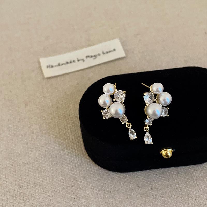 French Retro Pearl Zircon Earrings: Unique, Luxury, All-Match Fashion for Women