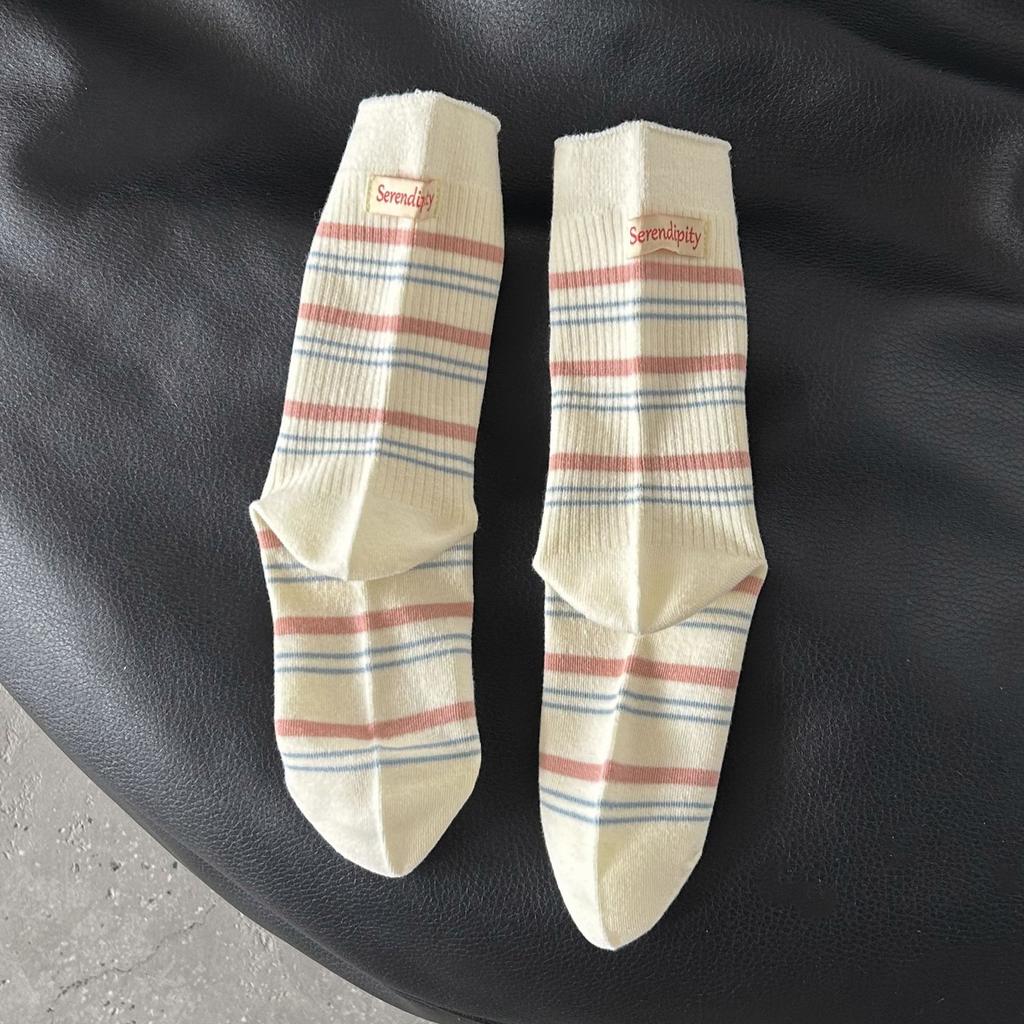Female Autumn and Winter New Product Cloth Label Stripe Color Bump All Build Pile Pile Cotton Socks