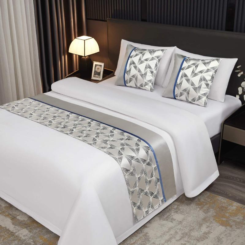 Light Luxury High-end Hotel Bed Flags Vintage Decorative Scarves Bedding Same Style Pillowcase European Style Wedding Room Home Decorat Bed Tail Towel