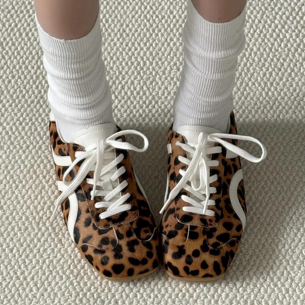 Damen Retro Leopard Print Sneaker - Herbst/Winter 2025 Schnürschuh Quadratische Zehenpartie Lässige Ballerinas in Braun