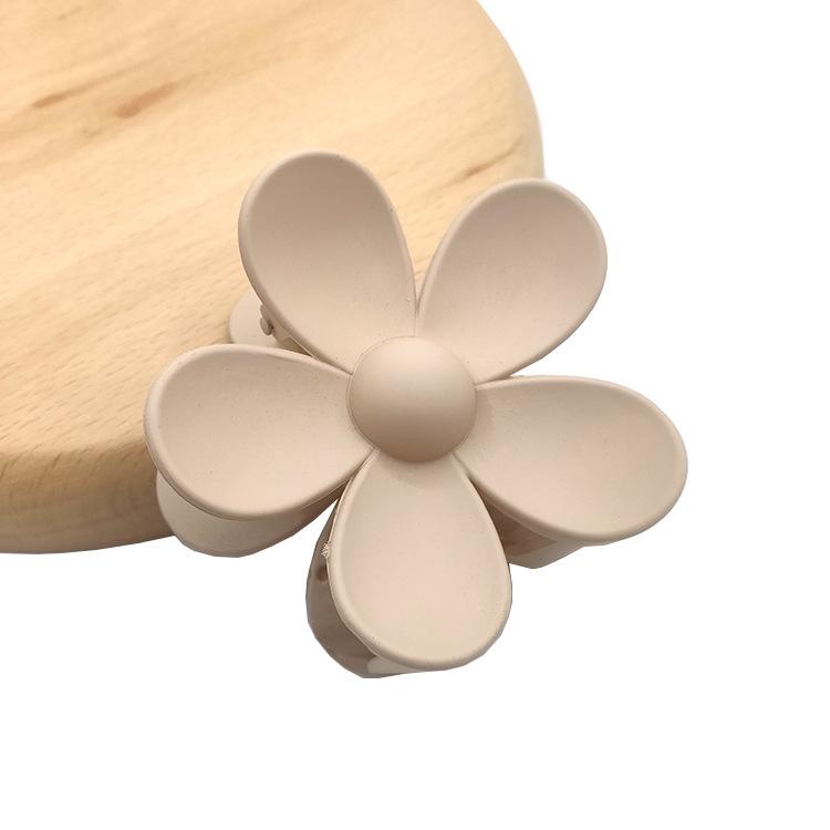 Matte Flower Hair Claw: Five-Petal Clip for Updo & Ponytail