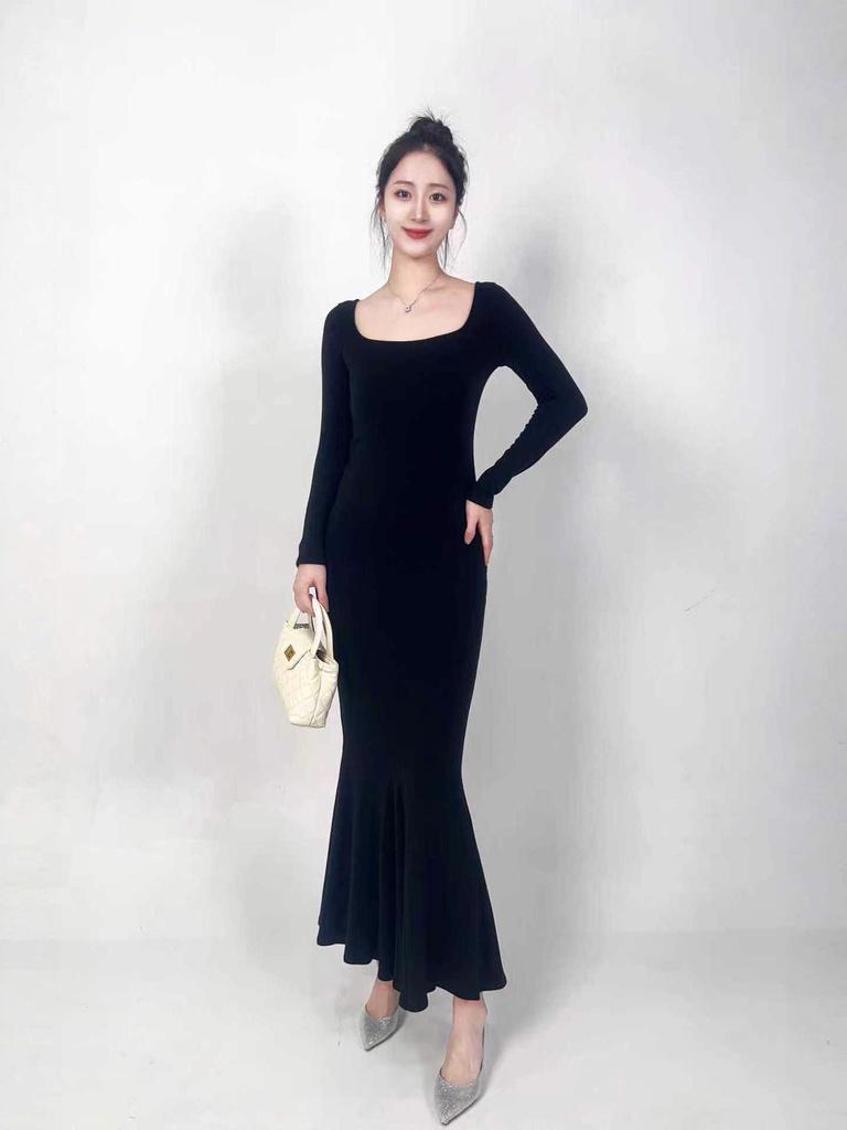 Elegant Black German Velvet Fishtail Evening Dress, Warm & Versatile, Wide Collar, Slim Fit High-End Design