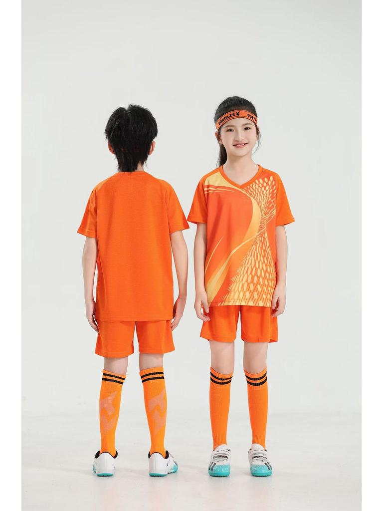 In-Stock Men's & Women's Breathable Team Football Uniform: Sweat-Wicking Jersey & Training Suit