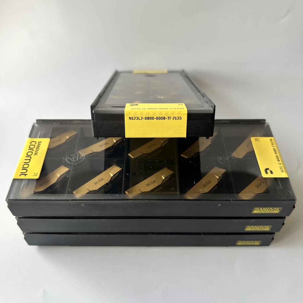 SANDVIK / N123L2-0800-0008-TF 2135 / Original Swedish hard alloy blade 10 Pcs