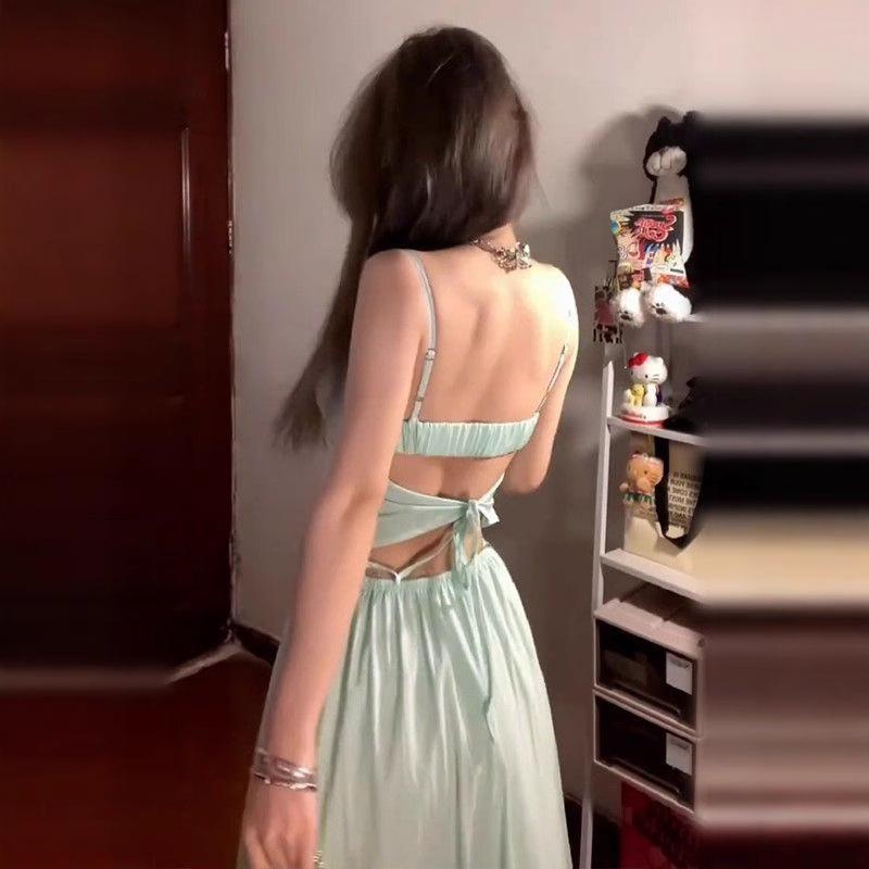 Green backless suspender dress children's summer seaside vacation French high-end temperament waist a-word long dress
