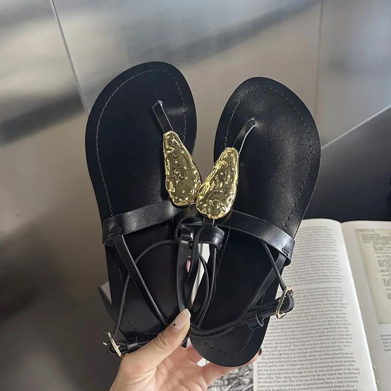 

Fashion Fashion Metal Decoration Flat Slippers Women Round Toe Ankle Buckle Brand Designer Shoes Summer Sexy Clip Toe Beach Flip-flops 43 чёрный