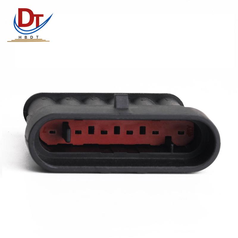 DJ7061-1.5-11 6-Pin Plastic Automotive Wiring Harness Connector Sheath