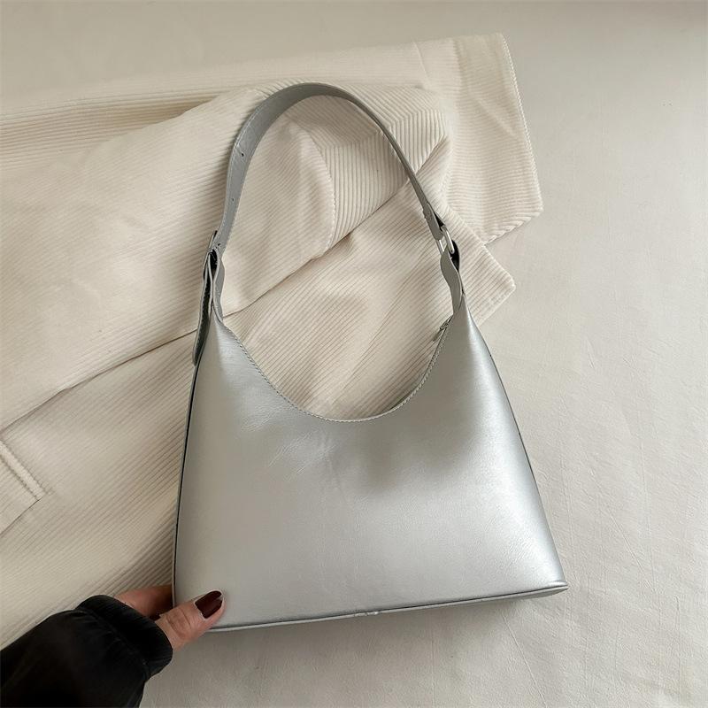 Bag Women's 2025 New Summer Popular Korean Ins Shoulder Bag Niche Design Texture Versatile Armpit Bag This Year