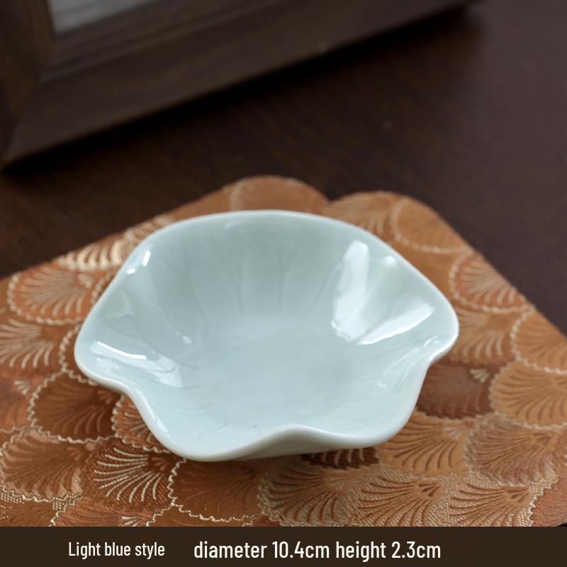 Retro Japanese Ceramic Dipping Dish for Home Decor, Snacks, Sushi, and Seasoning.