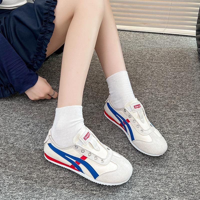 Flat-soled women's shoes autumn new lightweight soft-soled single shoes casual sports white shoes