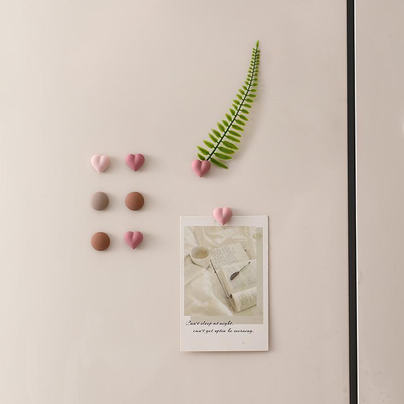 8PCS Refrigerator Magnets Creative Cartoon Solid-color Heart-shaped Magnetic Stickers Cute Round Decorative Magnetic Stickers