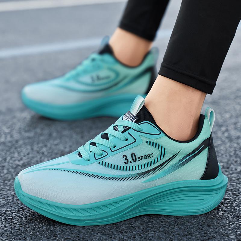 Men's Korean Breathable Light Casual Sneakers Four Seasons Outdoor Soft-sole Running Shoes Student Shock-absorbing Sports Shoes