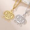 Dawapara Celtics Schildkrötenhalskette Triquetra Dreifaltigkeitsknoten Tier Schildkröte Antikes Symbol für Langlebigkeit Edelstahl Schmuck