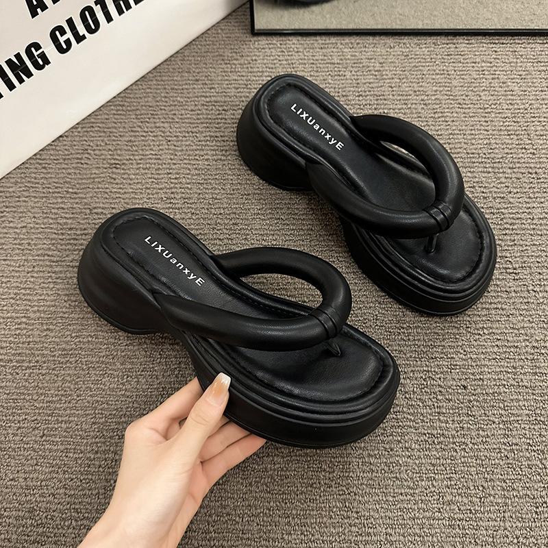 

Прямой эфир взрыв высококлассные шлепанцы женские 2024 лето новый маффин подошва корейская версия пляжных тапочек женские 35 чёрный