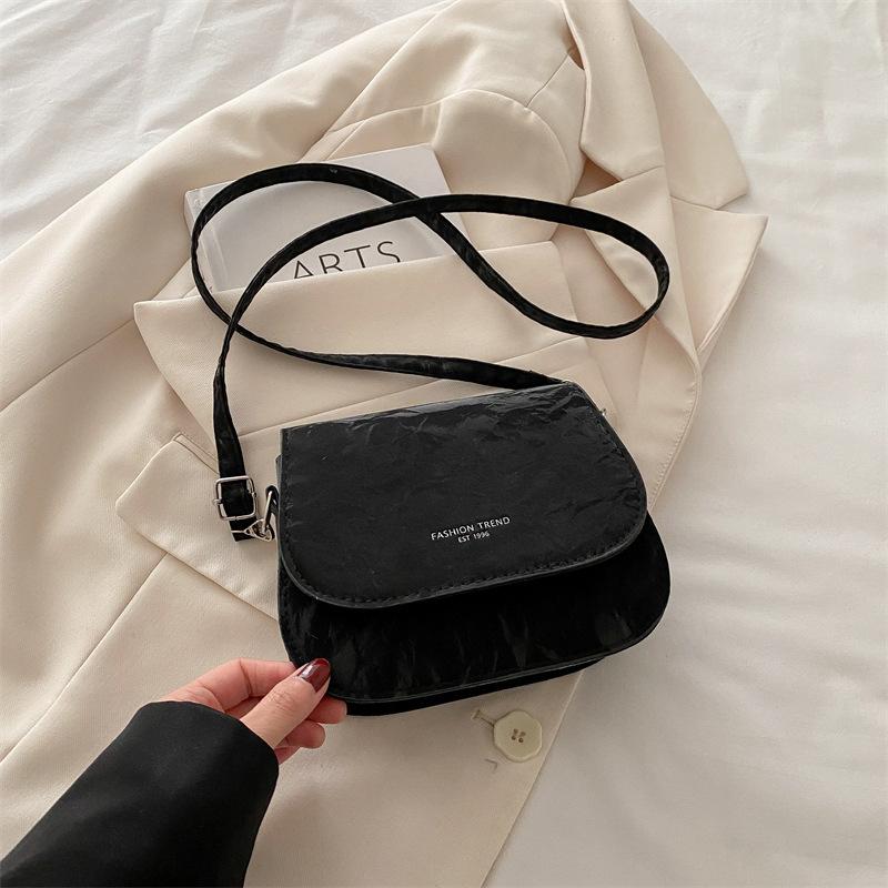 

Small square bag texture casual messenger bag cute simple bag female tide beautiful shoulder bag чорний