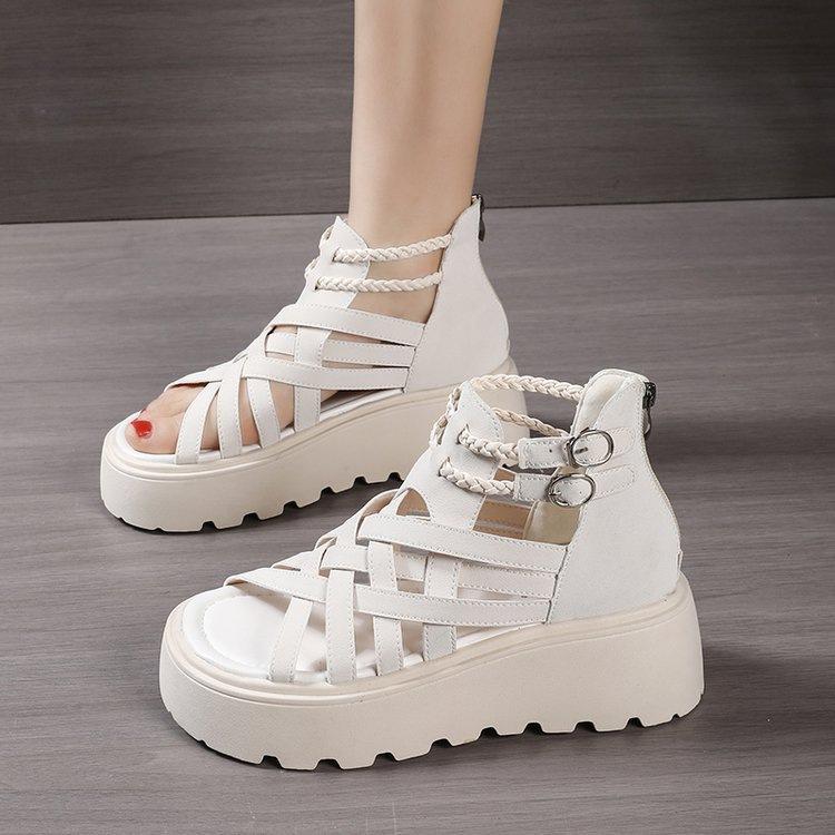 

Roman sandals women s platform muffin women s shoes 2025 summer new French open-toed hollow breathable versatile hole shoes 40