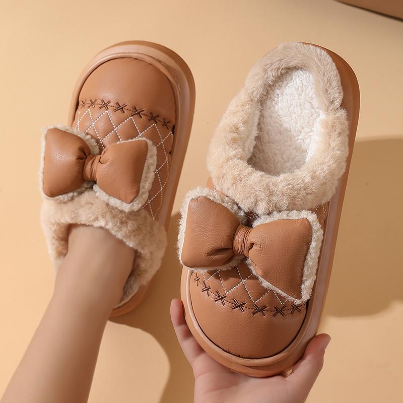 Mode Schleife Flauschige Damen Hausschuhe Mode Plüsch Luxus Designer Winter Damen Schuhe 2025 Lässige Plateau Fuzzy Fell Pantoletten Elegant