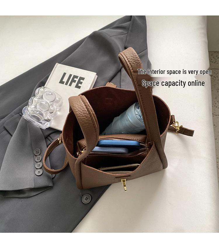 Women's Retro Fashion Bucket Bag - 2025 Autumn/Winter Vegetable Basket Handbag & High-End Niche Messenger Bag