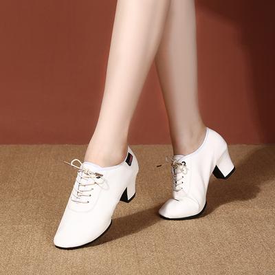 New Ladies Latin Dance Shoes Soft-soled Square Dance Adult Teacher Medium Heel Beef Tendon Cloth Dance Shoes Ballroom Dance Shoes
