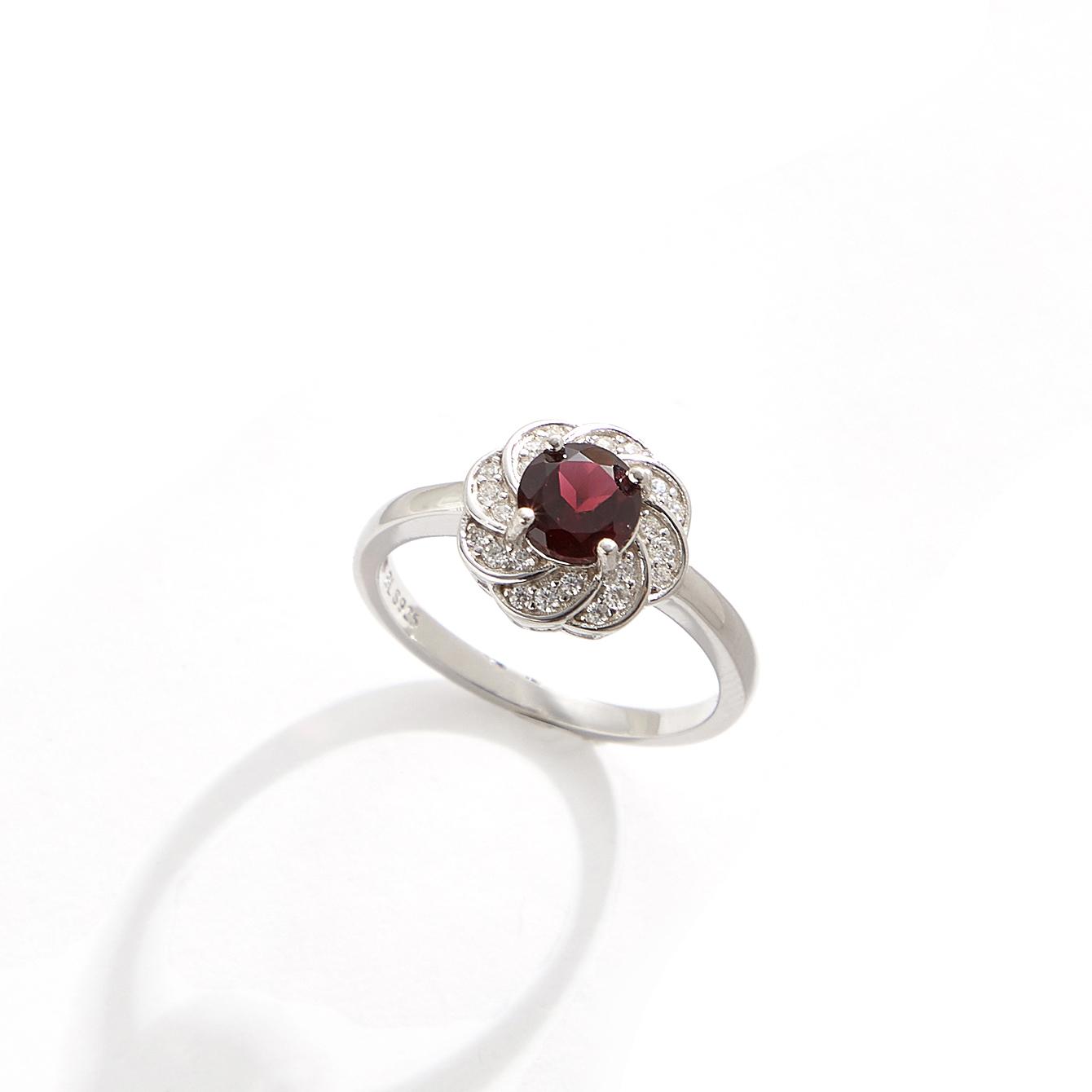 

Elegant 925 sterling silver women s ring natural round 6.0mm Rhodolite Garnet Flower shape design fine jewelry for banquet gifts US RING SIZE:9# красный