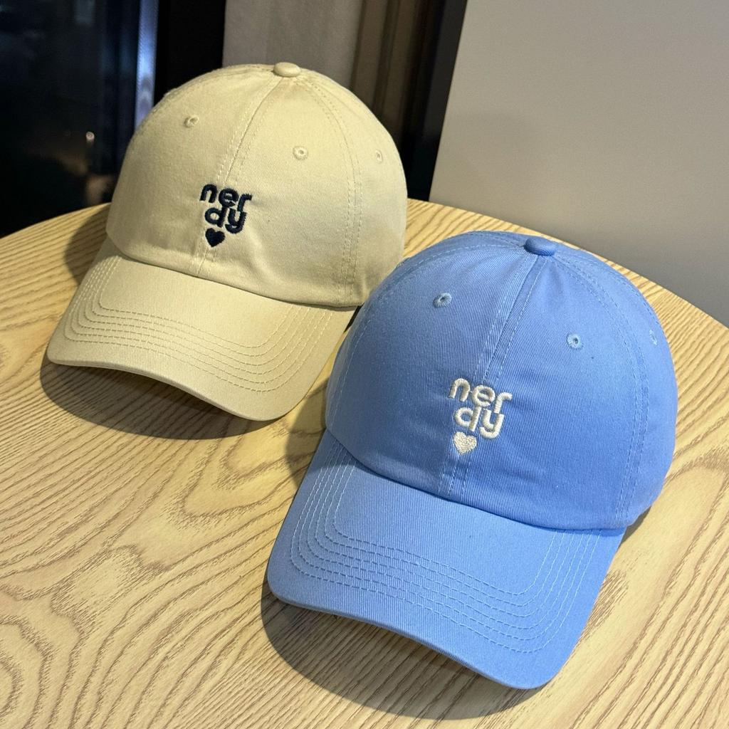 Letter embroidered baseball cap for men and women versatile face small soft top cap sun hat curved brim casual tide