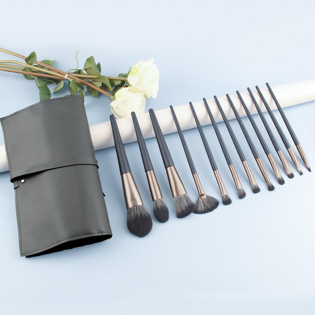 12 Makeup Brushes, High-end Makeup Tool Set, Full Set with Brush Bag, Scholar Eye Brush, Powder Brush, Detail Brush.