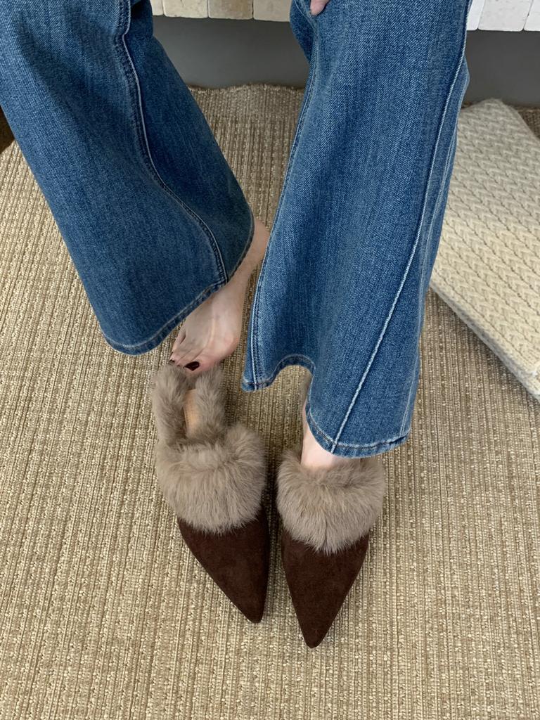 2025 Autumn and Winter New Kitten with Pointed Head Fluffy Half Slippers Outside Wearing Bag Head Real Hair Short with Mueller Bag Head Drag