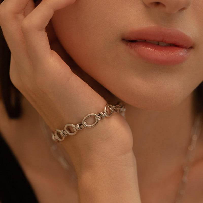 

Shertz Mixed Circular Chain Bold Bracelet white gold