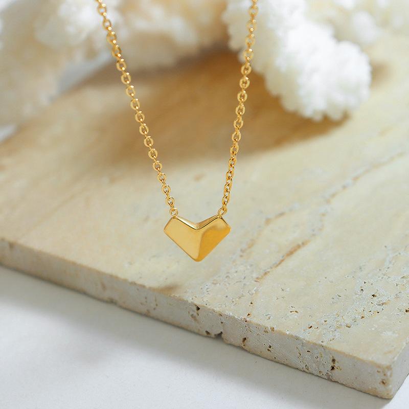 Skládací náhrdelník s motivem lásky, broskvového srdce, ženskost, osobnost, ručně vyrobený řetízek na klíční kost, titanová ocel, pokovená 18karátovým zlatem P577