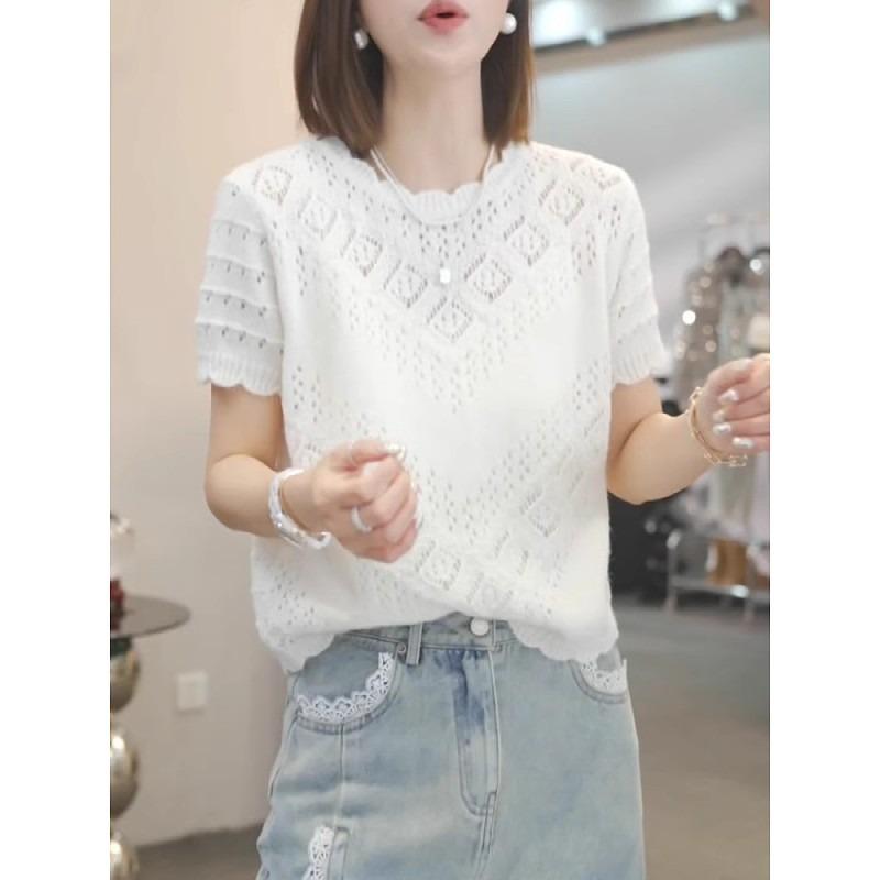 light grey round neck short sleeve hollow out knit top for women