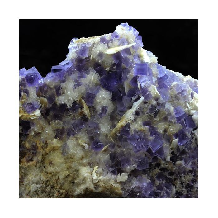 Pierres et Minéraux. Fluorite + Baryte + Quartz. 5407.0 ct. La Cabaña, Berbes, Asturias, Espagne.