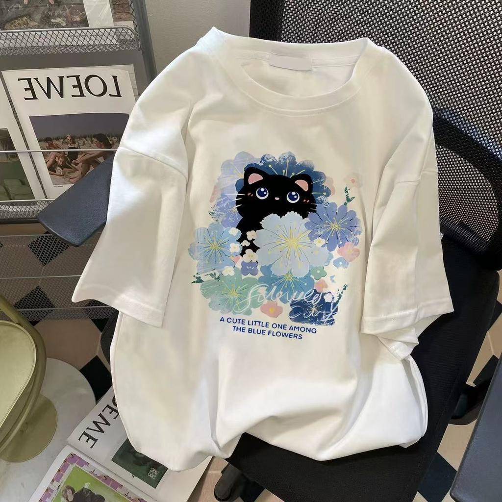 Sweet and Cute Cartoon Cat Print Shortsleeved Tshirt Female and Male Summer Loose Casual Student Loose T