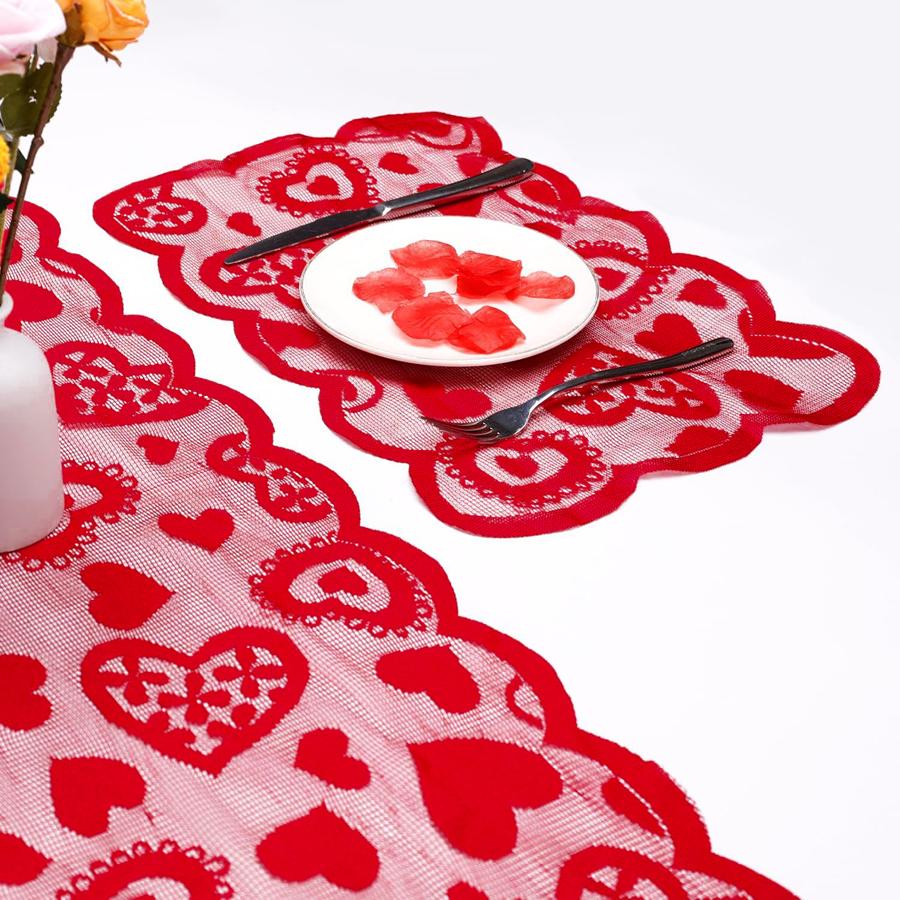 Classic Red Heart-Themed Valentine's Day Decorative Tablecloth, Polyester Woven Table Runner Suitable for Family Gatherings and Couples' Dates.
