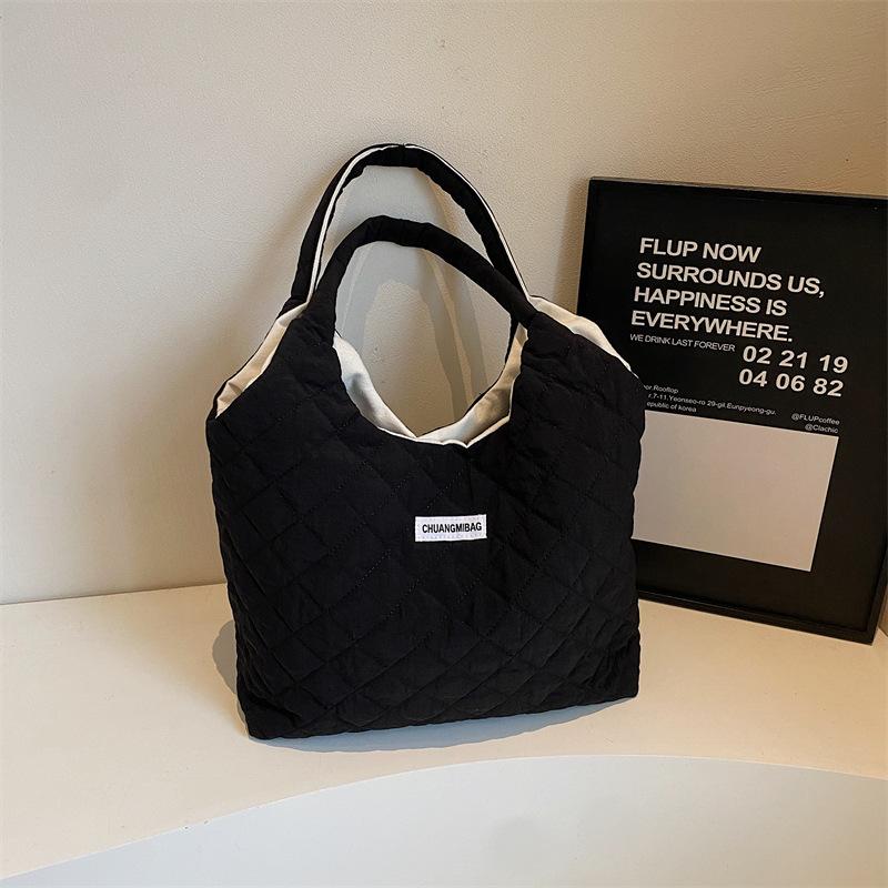 Tote bag women's popular new large capacity rhombus embroidery shoulder bag student class bag commuter tote bag