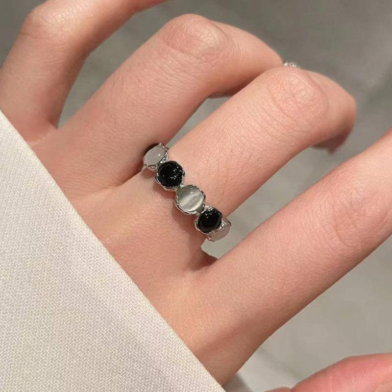 Open Fashionforward Adjustable Cat Eye Stone Ring For Women In Black And White