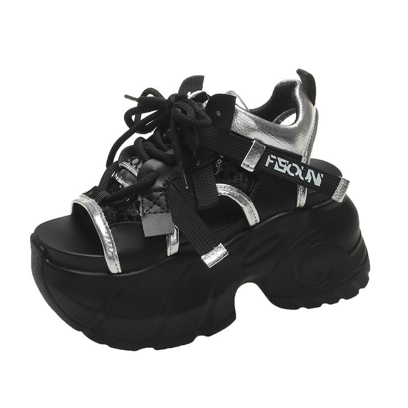 

Модные новые летние женские кожаные сандалии на массивной подошве, кроссовки на высокой платформе, дышащие повседневные шлепанцы, женская обувь, каблуки 8,5 см, клиновидные кроссовки 39 чёрный