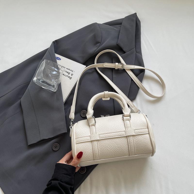 Fashion Hand-held Bowling Bag Women's 2025 Summer New Simple Commuter Shoulder Bag Niche Trend Messenger Women's Bag