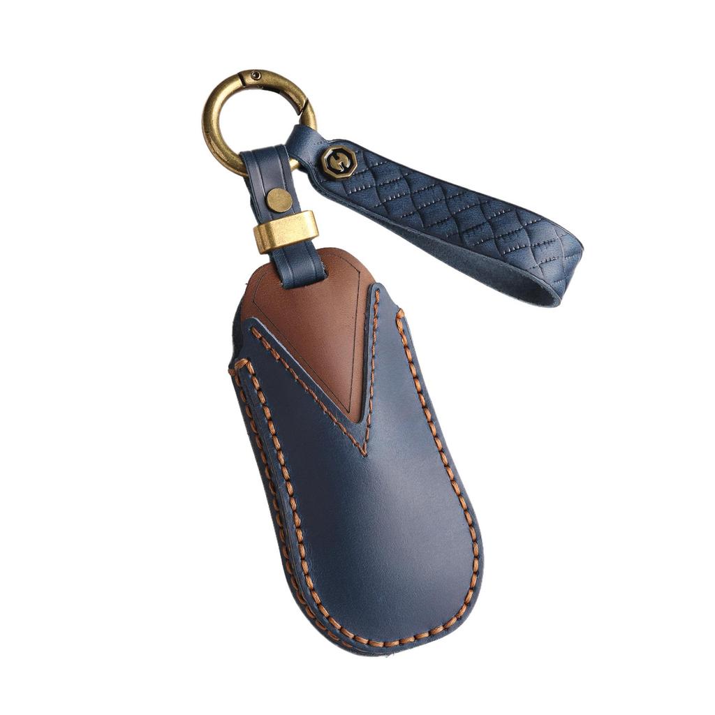 Xiaopeng X9 & P5 2024 Key Cover: Genuine Leather Remote Protector with Personal Touch