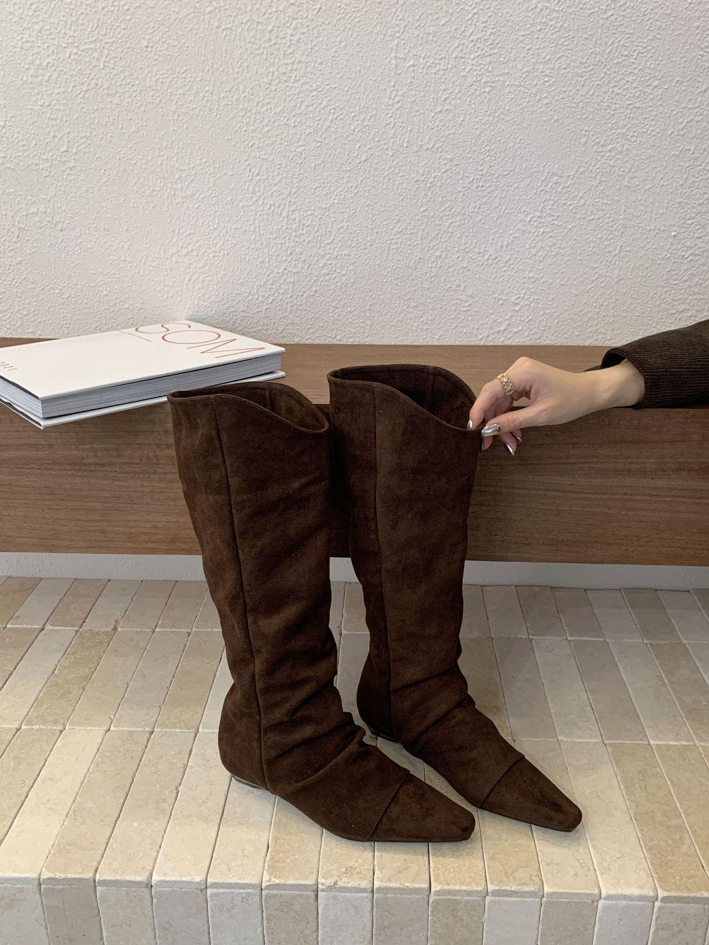 

2025 Осень Квадратный носок Замшевые сапоги с высоким голенищем Узкие Сапоги на низком каблуке Два варианта носки Челси Мартен С отворотом Женские сапоги 39 коричневый