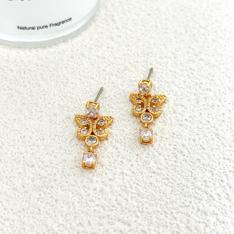 

French Design Retro Water Drop Butterfly Wing Earrings, Personalized Simple Stud Earrings золотой